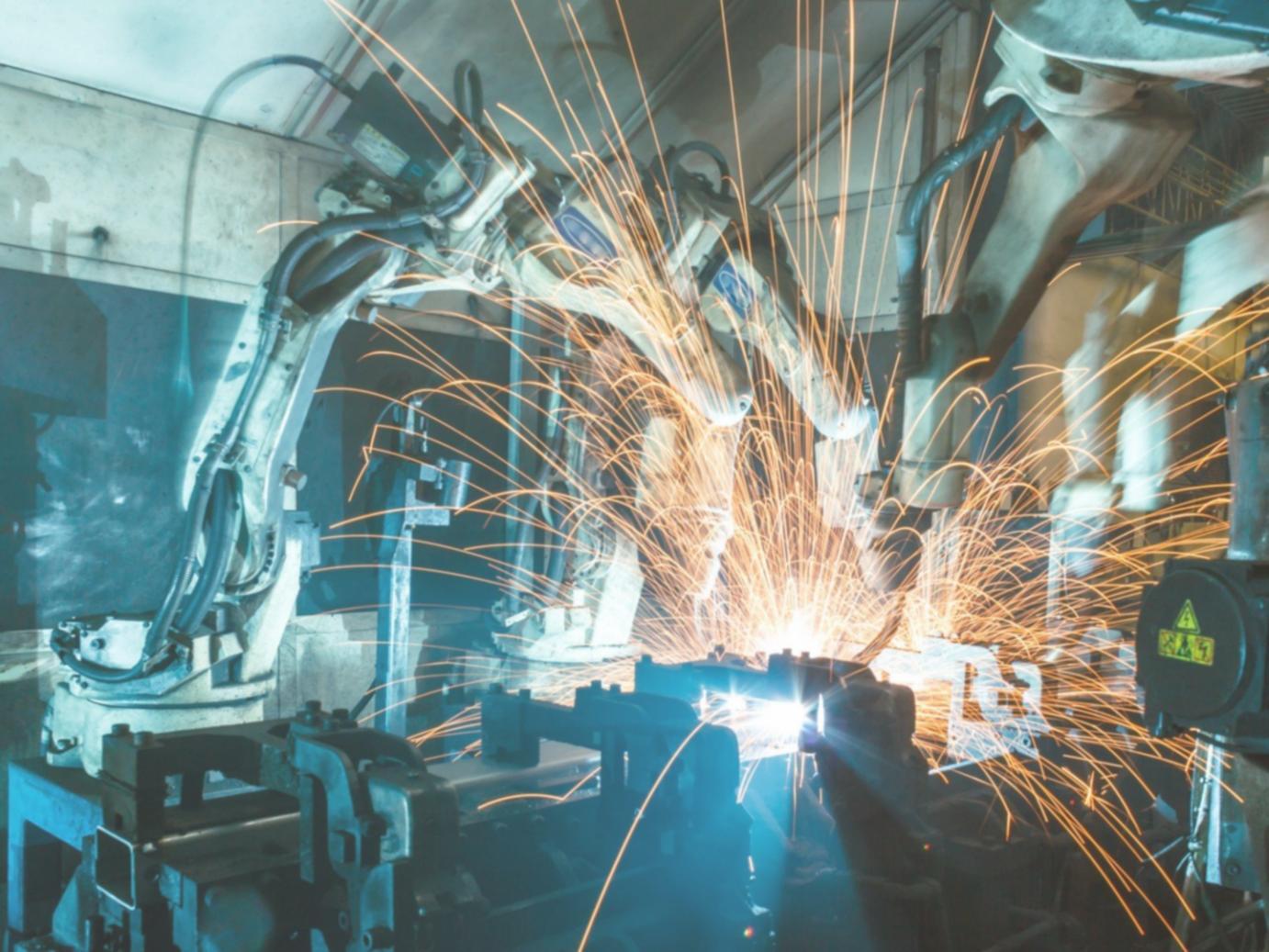 Equipo de formación técnica especializada en energía